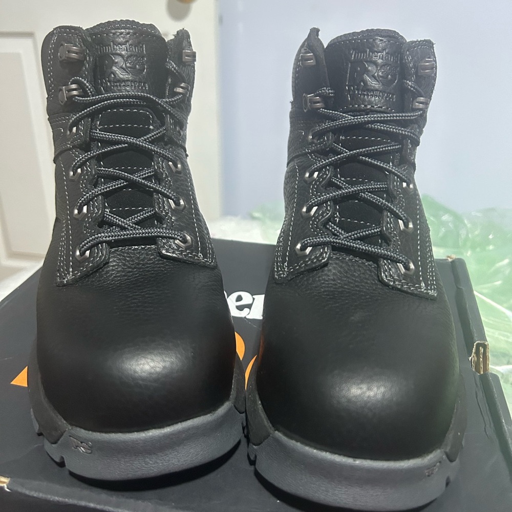 Timberland PRO Black Work Boots with Durable Soles-Women’s size 8M